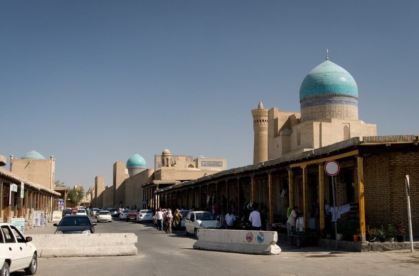  Bukhara Travel Guide: Historic Centre, Monuments and Local Life
