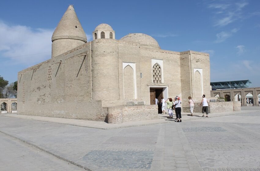 Chashma Ayub Mausoleum in Bukhara: History and Visitor Guide